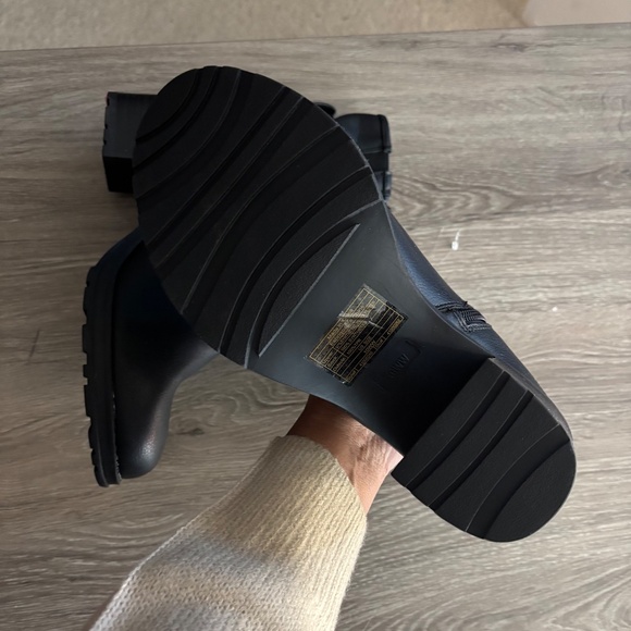 Torrid Side Buckle Heeled Bootie NWT Size 10w - Picture 4 of 5